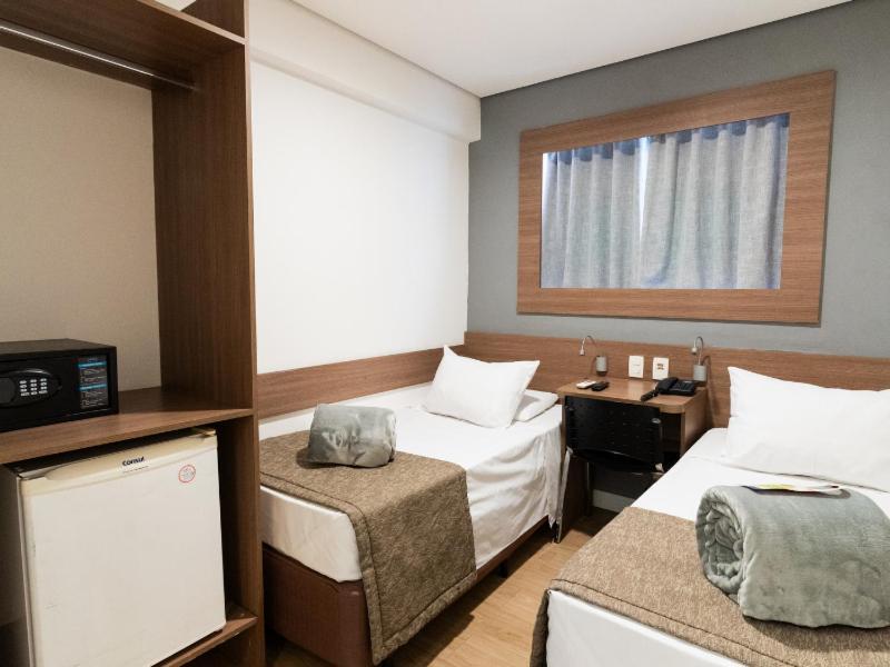 Hotel Mega Polo サンパウロ エクステリア 写真